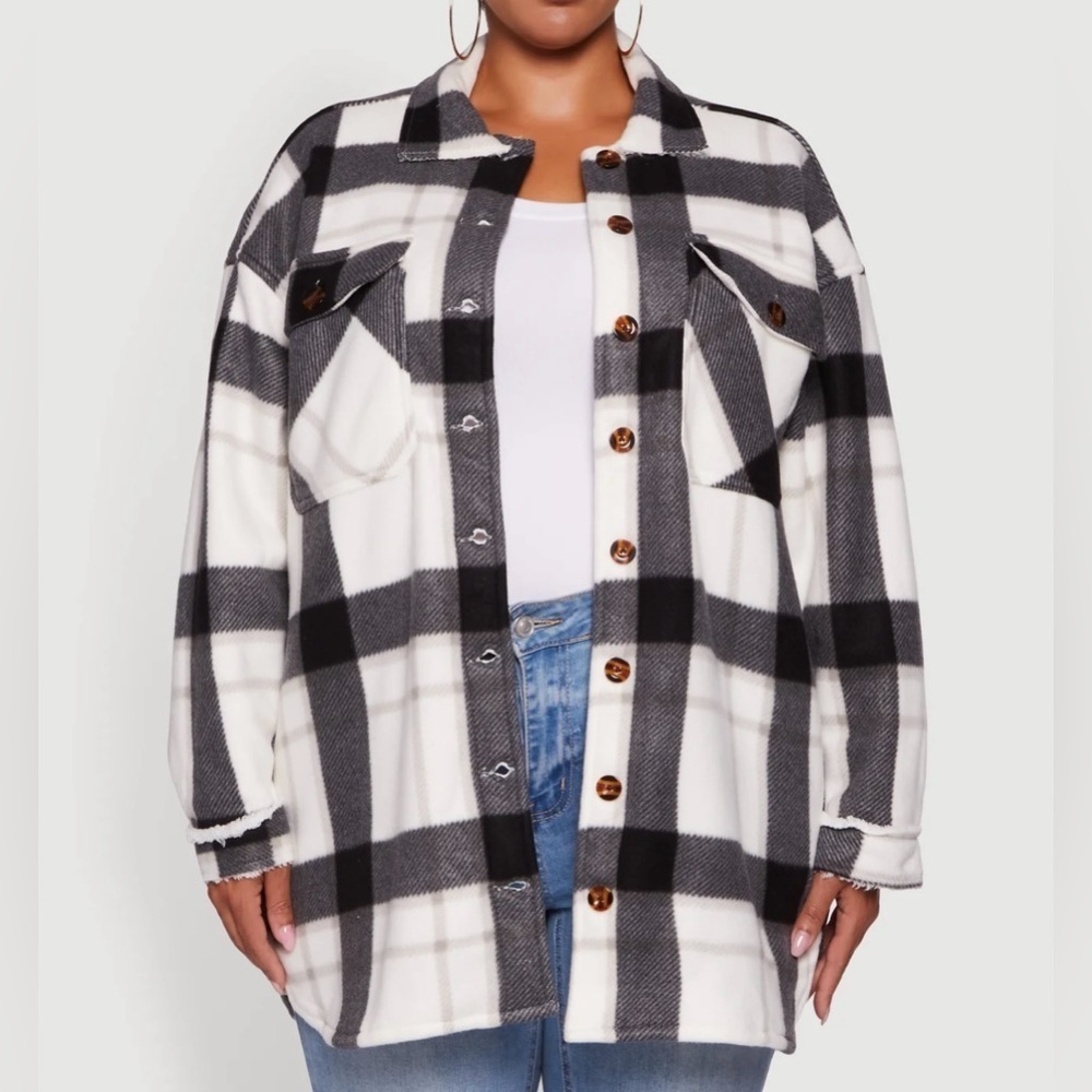 who's that girl? Women's Black and White Plaid Utility Jacket